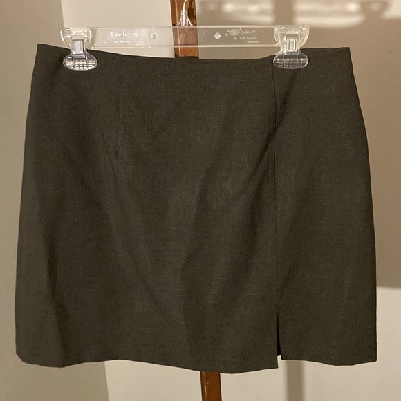 LaBelle | Young Womens /Juniors Vintage Olive Green Mini Skirt Suit - Size 13 - Picture 4 of 15